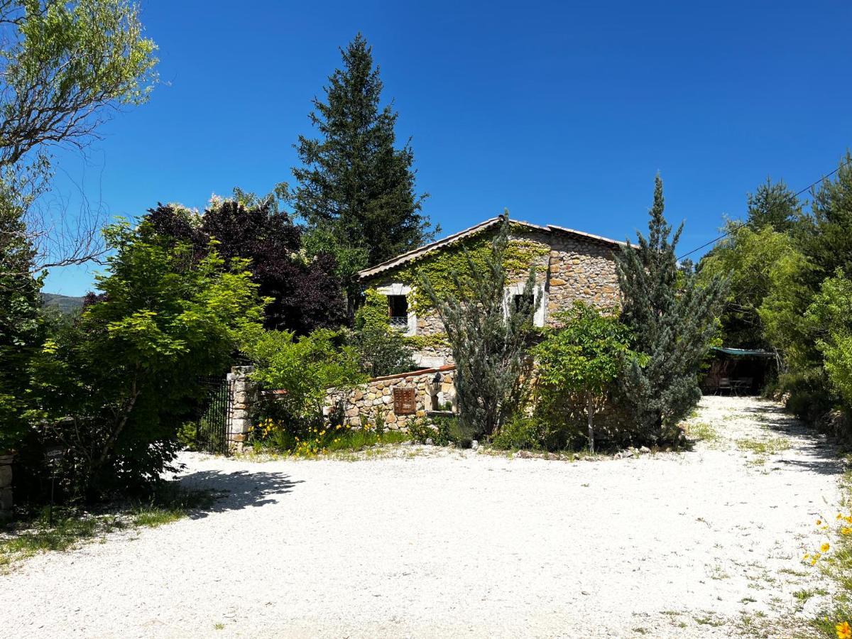 Le Priolat Des Anges Aux Portes Des Gorges Du Verdon 特雷格昂塞 外观 照片